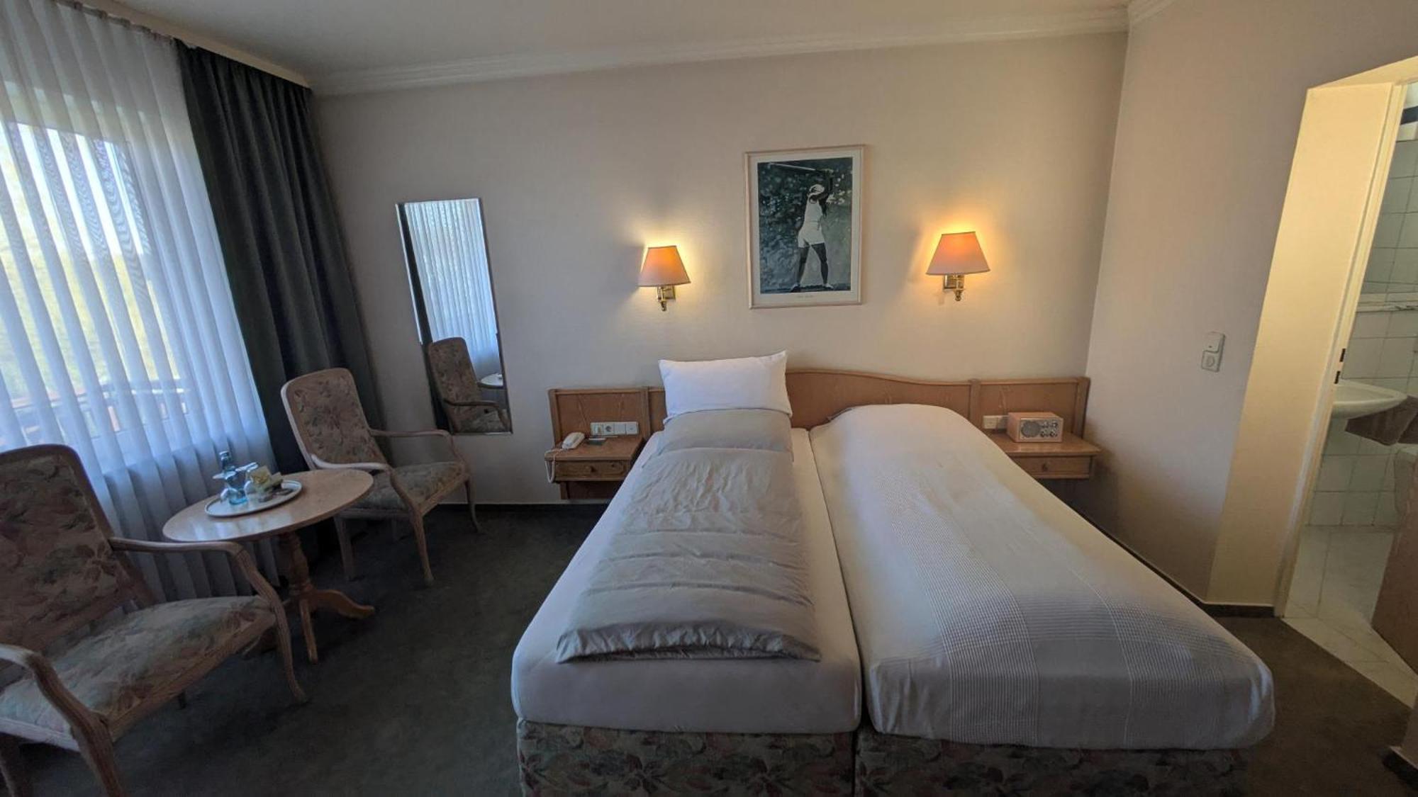 Landhotel Sonneneck - Breuna Im Naturpark Ngoại thất bức ảnh